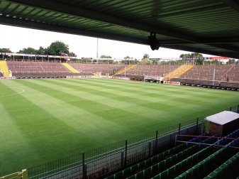 Union Berlin will Stadion bundesligatauglich machen Union Berlin will Stadion bundesligatauglich machen