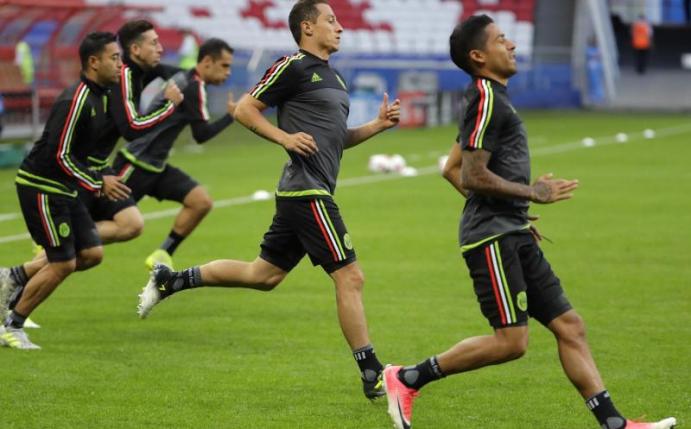 Mexikos Spieler beim Training. Das Nationalteam hat sich per Brief an die eigenen Fans gewandt. Foto: Segrei Grits