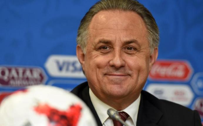 Russlands stellvertretender Ministerpräsident und Fußball-Verbandschef Witali Mutko lobt Joachim Löw. Foto: Andrey Pronin