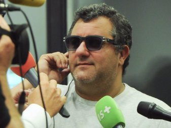 Der Spielervermittler Mino Raiola soll beim Pogba-Transfer ordentlich verdient haben. Foto: Olivier Anrigo Der Spielervermittler Mino Raiola soll beim Pogba-Transfer ordentlich verdient haben. Foto: Olivier Anrigo