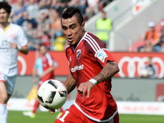 Der FC Ingolstadt will nicht auf die Qualitäten von Stürmer Dario Lezcano verzichten. Foto: Armin Weigel Der FC Ingolstadt will nicht auf die Qualitäten von Stürmer Dario Lezcano verzichten. Foto: Armin Weigel
