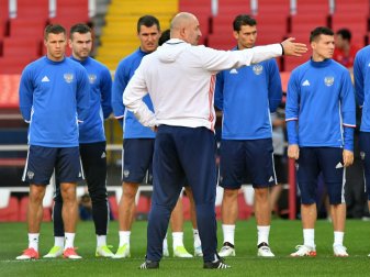 Die Sbornaja steht beim Confed Cup vor dem Vorrunden-Aus Die Sbornaja steht beim Confed Cup vor dem Vorrunden-Aus