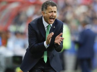 Juan Carlos Osorio ist der Coach der mexikanischen Nationalmannschaft. Foto: Thanassis Stavrakis Juan Carlos Osorio ist der Coach der mexikanischen Nationalmannschaft. Foto: Thanassis Stavrakis