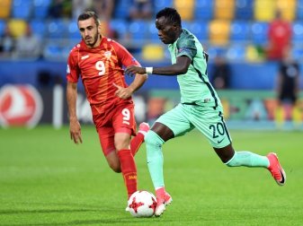 Zwei Treffer von Bruma (r.) reichen Portugal nicht Zwei Treffer von Bruma (r.) reichen Portugal nicht