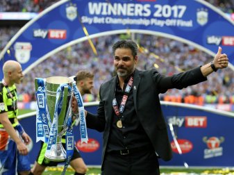 Huddersfield belohnt seine treuesten Fans Huddersfield belohnt seine treuesten Fans