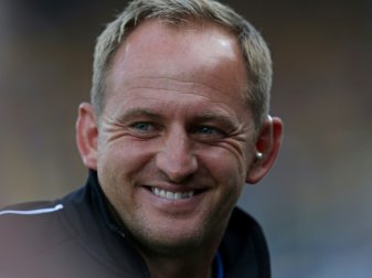 Trainer Torsten Lieberknecht begrüßte vier neue Spieler Trainer Torsten Lieberknecht begrüßte vier neue Spieler