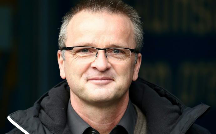 Bitte um die Vertragsauflösung in Halle: Stefan Böger 