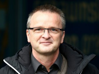 Bitte um die Vertragsauflösung in Halle: Stefan Böger Bitte um die Vertragsauflösung in Halle: Stefan Böger