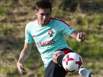 Raphael Guerreiro wird Portugal im Halbfinale gegen Chile fehlen. Foto: Filipe Amorim Raphael Guerreiro wird Portugal im Halbfinale gegen Chile fehlen. Foto: Filipe Amorim