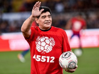 Maradona soll die Ehrenbürgerschaft am 5. Juli erhalten Maradona soll die Ehrenbürgerschaft am 5. Juli erhalten