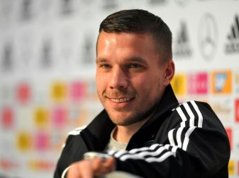Lukas Podolski steht vor seinem ersten Training in Japan Lukas Podolski steht vor seinem ersten Training in Japan