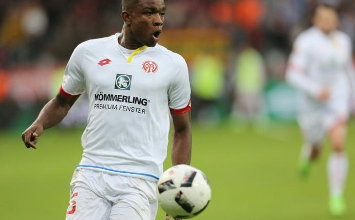 Köln verpflichtet Stürmer Jhon Córdoba