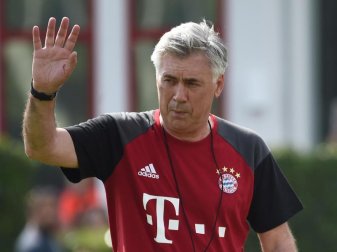 Carlo Ancelotti hält weitere namhafte Verpflichtungen für möglich. Foto: Matthias Balk/Archiv Carlo Ancelotti hält weitere namhafte Verpflichtungen für möglich. Foto: Matthias Balk/Archiv
