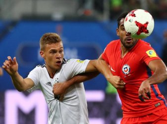 Joshua Kimmich stand beim Confed Cup 450 Minuten auf dem Platz. Foto: Christian Charisius Joshua Kimmich stand beim Confed Cup 450 Minuten auf dem Platz. Foto: Christian Charisius