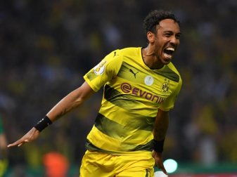 Pierre-Emerick Aubameyang steht noch bei Borussia Dortmund unter Vertrag. Foto: Bernd Thissen Pierre-Emerick Aubameyang steht noch bei Borussia Dortmund unter Vertrag. Foto: Bernd Thissen
