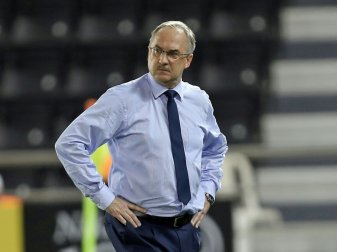 Ulli Stielike wird von seinem Nachfolger kritisiert Ulli Stielike wird von seinem Nachfolger kritisiert