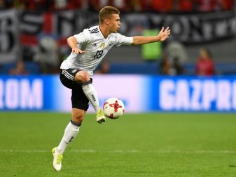 Nationalspieler Joshua Kimmich geht selbstbewusst in die nächste Saison beim FC Bayern München. Foto: Marius Becker Nationalspieler Joshua Kimmich geht selbstbewusst in die nächste Saison beim FC Bayern München. Foto: Marius Becker