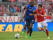 Darmstadt setzt langfristig auf Wilson Kamavuaka (l). Foto: Matthias Balk