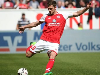 FSV Mainz 05 besiegt Alemannia Aachen mit 2:1 FSV Mainz 05 besiegt Alemannia Aachen mit 2:1