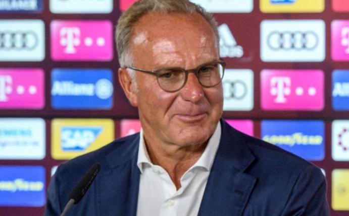 Vorstandschef Karl-Heinz Rummenigge freut sich, dass der FC Bayern München nun ganz allein über die Allianz Arena verfügen kann. Foto: Matthias Balk
