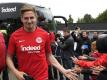 Spieler Bastian Oczipka hat das Trainingslager von Eintracht Frankfurt verlassen. Foto: Andre Hirtz
