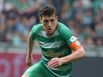 Zlatko Junuzovic soll nach Vereinsangaben auch in der kommenden Saison bei Werder Bremen spielen. Foto: Carmen Jaspersen Zlatko Junuzovic soll nach Vereinsangaben auch in der kommenden Saison bei Werder Bremen spielen. Foto: Carmen Jaspersen
