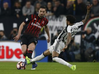 Mattia De Sciglio (l.) trägt künftig schwarz-weiß Mattia De Sciglio (l.) trägt künftig schwarz-weiß