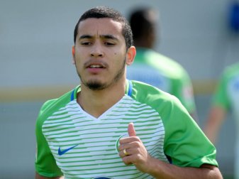 Der Brasilianer William wurde von VfL-Trainer Andries Jonker in Urlaub geschickt. Foto: Peter Steffen Der Brasilianer William wurde von VfL-Trainer Andries Jonker in Urlaub geschickt. Foto: Peter Steffen