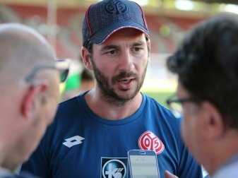 Trainer Schwarz siegt mit Mainz Trainer Schwarz siegt mit Mainz