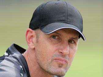 Bayer-Coach Heiko Herrlich kann nicht zufrieden sein Bayer-Coach Heiko Herrlich kann nicht zufrieden sein