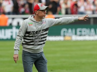 Peter Stöger hat noch Arbeit vor sich Peter Stöger hat noch Arbeit vor sich