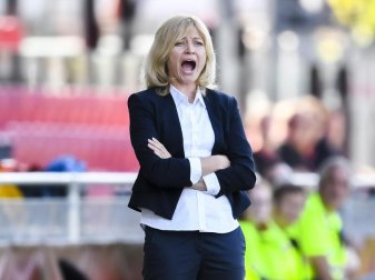 Russlands Trainerin Jelena Fomina will Deutschland mit ihrem Team ärgern. Foto: Carl Sandin Russlands Trainerin Jelena Fomina will Deutschland mit ihrem Team ärgern. Foto: Carl Sandin