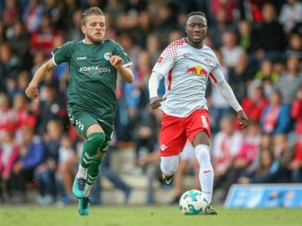 Naby Keita (r.) im Testspiel gegen Konyaspor Naby Keita (r.) im Testspiel gegen Konyaspor