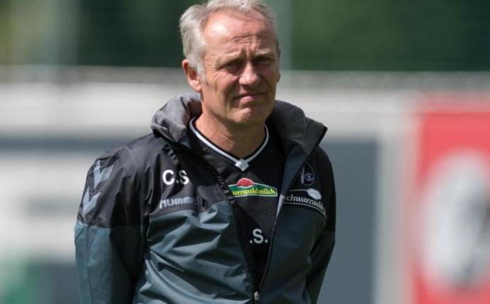SC-Trainer Christian Streich plagen vor dem Hinspiel Verletzungssorgen. Foto: Uli Deck