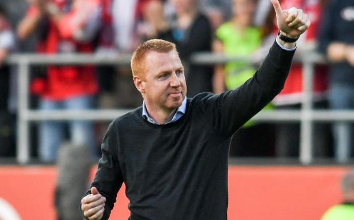 Trainer Maik Walpurgis will mit dem FC Ingolstadt schnell wieder zurück in die erste Liga. Foto: Armin Weigel