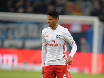 Hamburgs Douglas Santos hat seine Kniereizung überstanden und ist wieder voll einsatzfähig. Foto: Daniel Reinhardt Hamburgs Douglas Santos hat seine Kniereizung überstanden und ist wieder voll einsatzfähig. Foto: Daniel Reinhardt