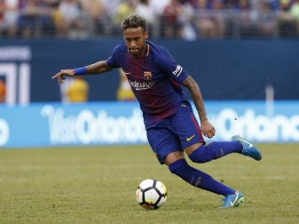 Der brasilianische Superstar Neymar vom FC Barcelona ist im Training mit Nélson Semedo aneinander geraten. Foto: Adam Hunger Der brasilianische Superstar Neymar vom FC Barcelona ist im Training mit Nélson Semedo aneinander geraten. Foto: Adam Hunger
