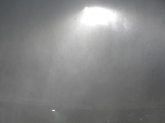 Wegen eines heftigen Gewitters ist die Partie zwischen Heidenheim und Erzgebirge Aue abgebrochen worden. Foto: Stefan Puchner