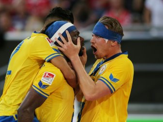 Braunschweig punktet auswärts gegen Düsseldorf Braunschweig punktet auswärts gegen Düsseldorf