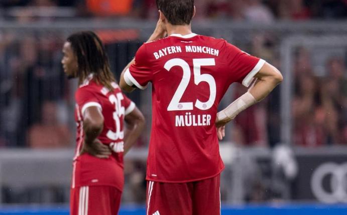 Thomas Müller war nach der Niederlage gegen den FC Liverpool bedient. Foto: Sven Hoppe
