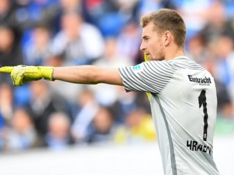Führt der Weg von Eintracht-Keeper Lukas Hradecky nach Lissabon? Foto: Uwe Anspach Führt der Weg von Eintracht-Keeper Lukas Hradecky nach Lissabon? Foto: Uwe Anspach