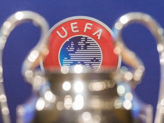 Die UEFA will den Neymar-Transfer noch nicht bewerten Die UEFA will den Neymar-Transfer noch nicht bewerten