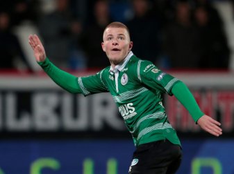 Der 18-Jährige van Drongelen spielt künftig für den HSV Der 18-Jährige van Drongelen spielt künftig für den HSV