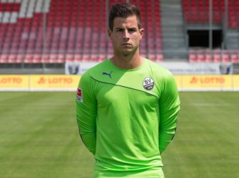 Kommt aus Schweden zu Schalke 04: Torwart Michael Langer. Foto: Ralf Stockhoff/dpa Kommt aus Schweden zu Schalke 04: Torwart Michael Langer. Foto: Ralf Stockhoff/dpa