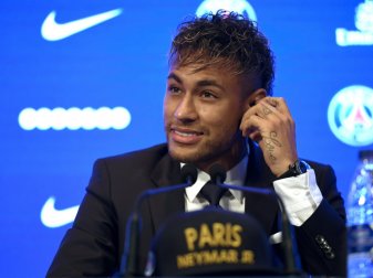 Neymar erhält die Rückennummer 10 Neymar erhält die Rückennummer 10