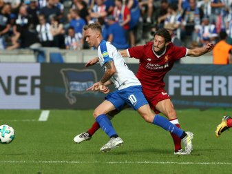 Lallana (r.) ist im Spiel gegen die TSG nicht dabei Lallana (r.) ist im Spiel gegen die TSG nicht dabei