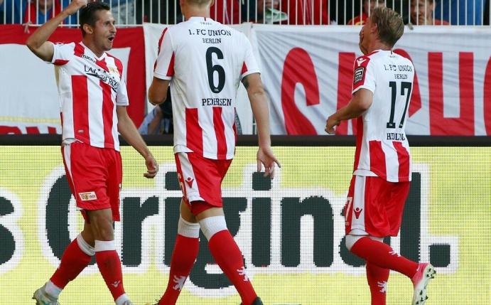 Union gewinnt irres Spiel, Skrzybski (l.) trifft doppelt