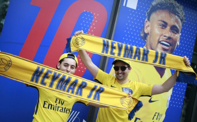 Der Hype um den neuen PSG-Superstar Neymar war riesig