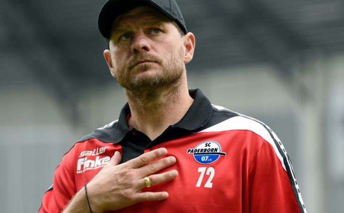 Paderborn-Coach Baumgart grüßt von der Tabellenspitze
