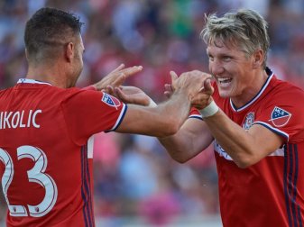 Bastian Schweinsteiger freut sich über den Sieg von Chicago Fire. Foto: Robin Alam Bastian Schweinsteiger freut sich über den Sieg von Chicago Fire. Foto: Robin Alam